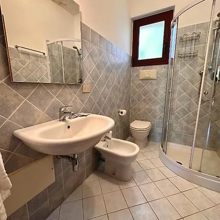 Nyaraló Sea Rocks House *